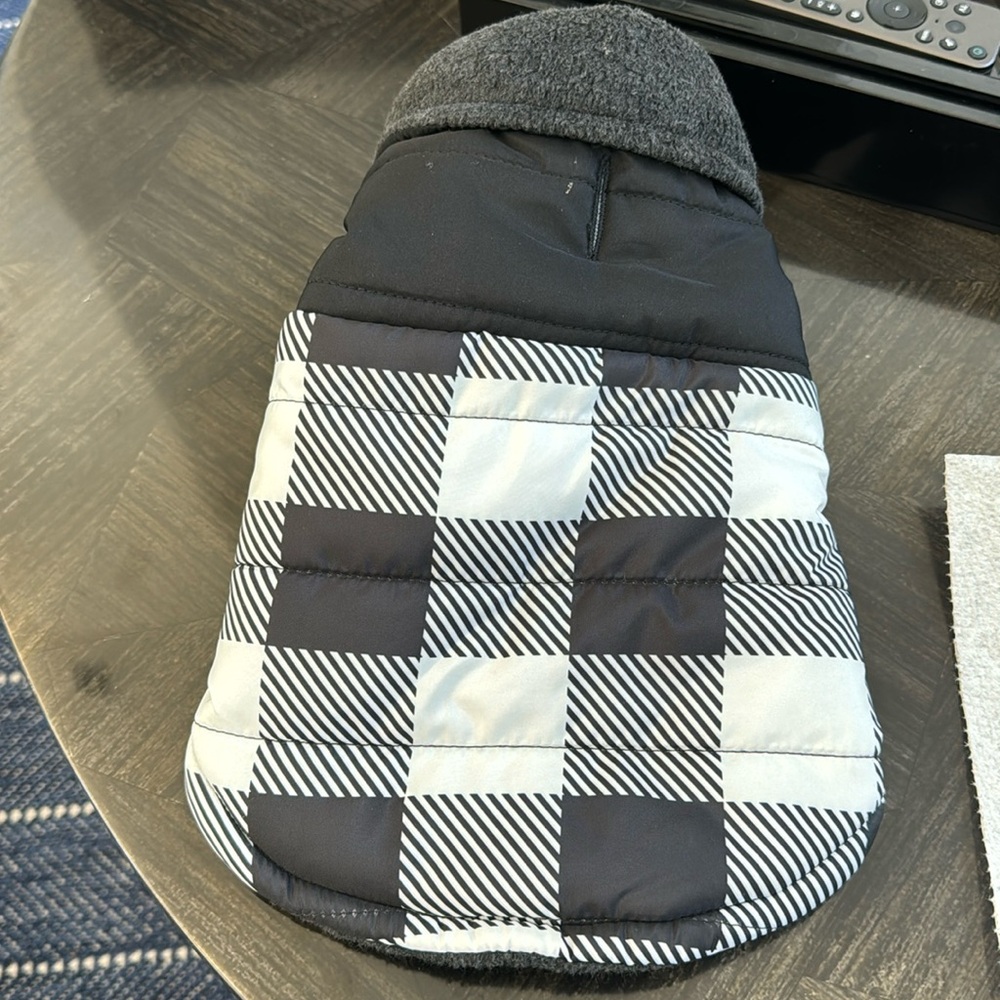 North Paw XS Winter Dog Jacket Black and White NWOT